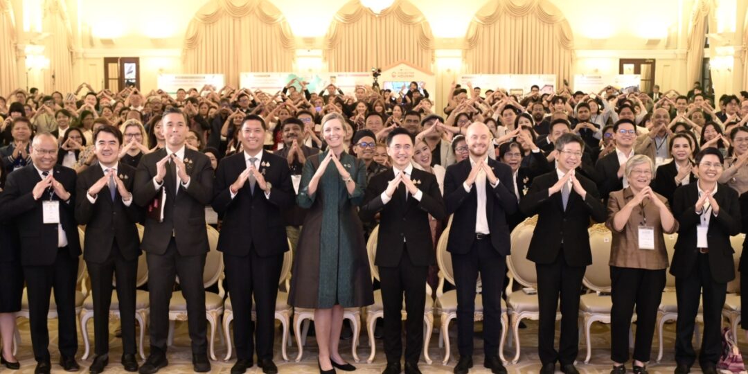 “ยศชนัน“ เปิดงาน Collective Housing Award 2026 เสนอไทยเป็นศูนย์กลางเรียนรู้ “บ้านชุมชน“ จับมือ UN Habitat มอบรางวัล 87 ชุมชนเข้มแข็งทั่วเอเชีย